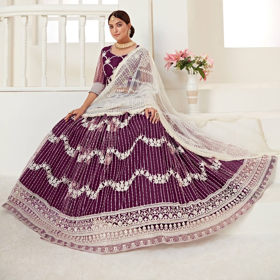 Wedding Wear Embroidered Bridal Lehenga at Rs 20000 in Bhubaneswar | ID:  16985812730