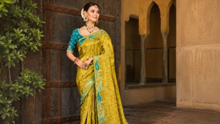 Best Awatrarn Wedding Saree in Gwalior for Brides